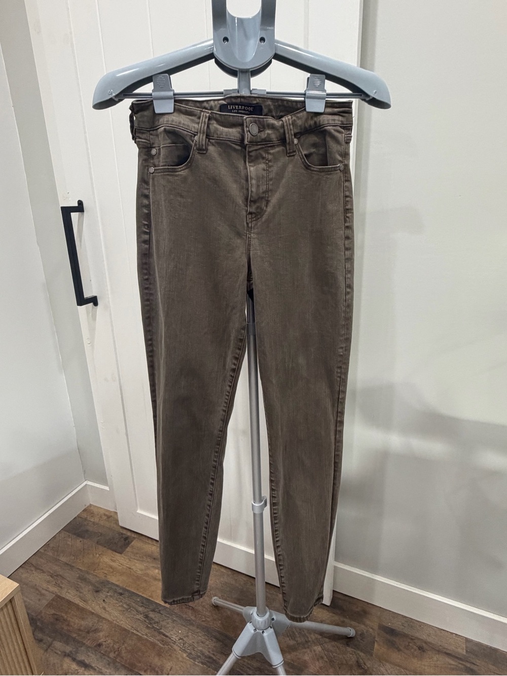 Liverpool Skinny Jeans in Olive Bark Brown